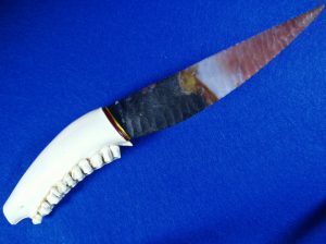 jafar jasper flint knapped knife with whitetail deer jaw handle